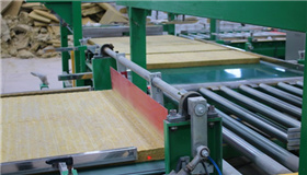 鄭州巖棉板廠家怎么樣？看生產(chǎn)設(shè)備就知道了!