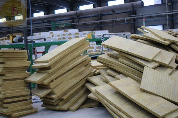 平頂山巖棉板廠-綠色建筑推進(jìn)